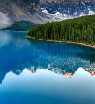 Moraine lake, featured on MyTripJunction.com travel blog.