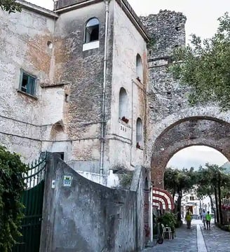 Ravello, Amalfi coast, featured on MyTripJunction.com travel blog.