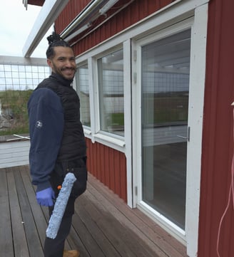 Fönsterputsare i Södermalm med erfarenhet – professionell fönsterputs på balkong