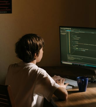 gabinete completo para estudar e assistir videos online