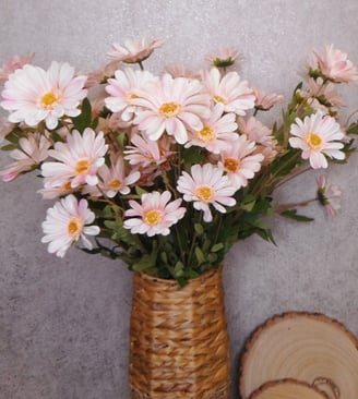 faux pink daisy flowers