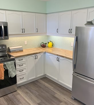 Kitchen Reno - Refinished Cabinets, New Countertop & Backsplash Tile