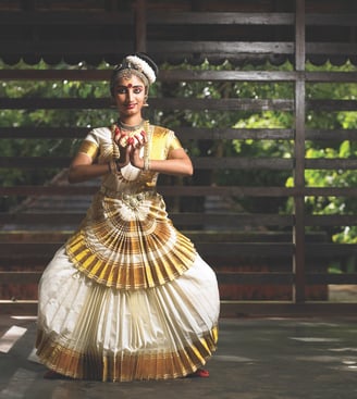 Mohiniyattam is an Indian classical dance form originating from the state of Kerala. 