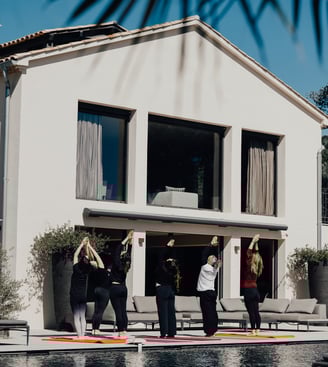 Seance yoga à la villa Louise