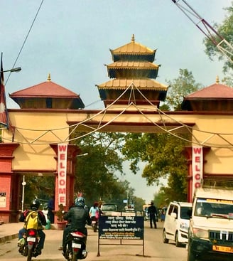 Panitanki e Kakarbhitta ~ fronteira entre Índia & Nepal