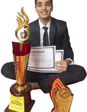 Yagya Maheshwari with MUN awards SIPJr.