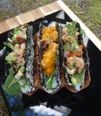 nori taco med kamskjell, nori taco med laks, nori taco med scampi