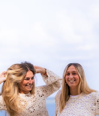 Vêtements tendance de la marque Lily & Emy, boutique en ligne de vêtements pour femmes
