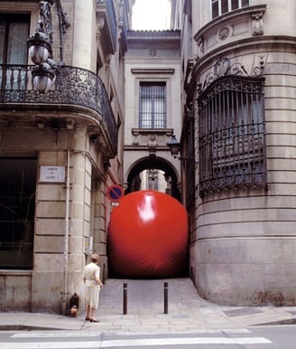 Projeto RedBall de Kurt Perschke: bolas vermelhas gigantes