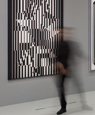 Cory Arcangel: Artista pós-conceitual americano, Arcangel trabalha em diversas mídia