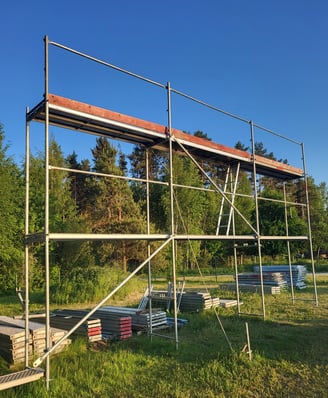 tērauda sastatnes stalažas 9x4.8m