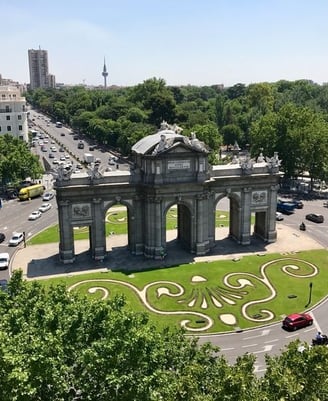 Puerta de Alcalá, Madrid
