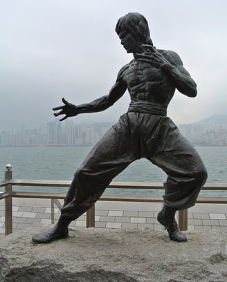 Statue to Bruce Lee.