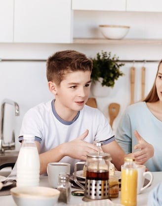 Uma rotina matinal adaptada às necessidades da família fortalece vínculos e promove harmonia no dia