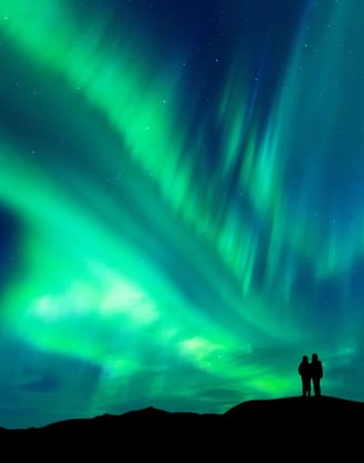 couple watching Arora