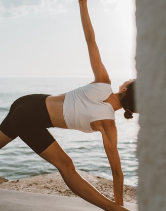 yoga by the sea in Sicily