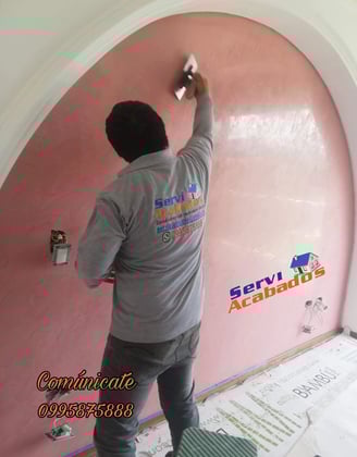 Estuco Veneciano de color rosa una excelente alternativa en decoración