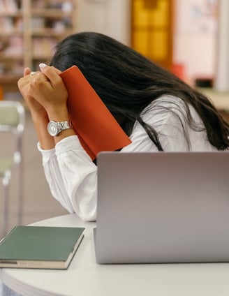 Perché il tuo lead magnet fa schifo (e nessuno si iscrive alla tua lista)