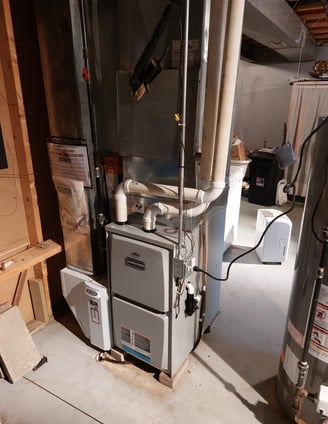 High efficiency sealed combustion furnace