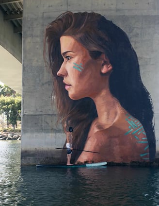 Mulheres Emergindo da Água – Sean Yoro