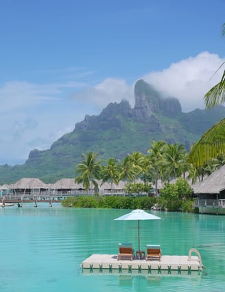 four-seasons-bora-bora-floating-pontoon