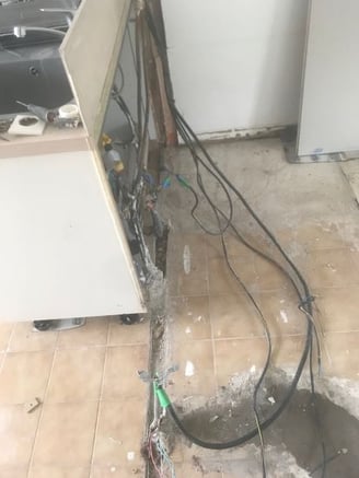 Démontage de la cloison abimée