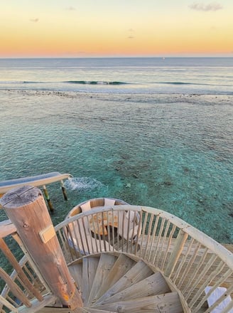 soneva-fushi-maldives-overwater-villa-stairs