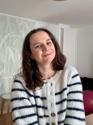Morgane Dufil femme ostéopathe bébé Montreuil