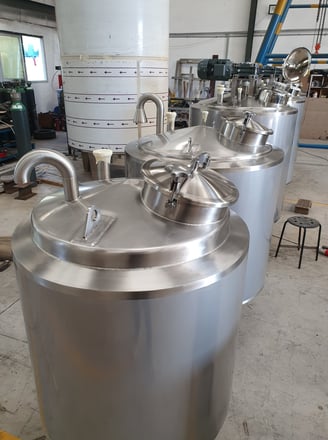 FOOD GRADE TANKS MANUFACTURER UAE
