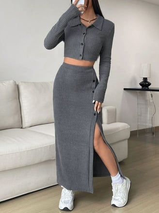 Conjunto de dos piezas de punto con tenis