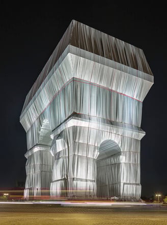 Christo e Jeanne-Claude – Dupla de artistas conhecida por suas grandiosas instalações em espaços