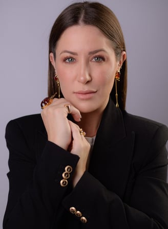 Dra Bianca Oliveira black