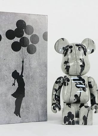 Geralmente, os Toys vêm em uma cor neutra ou branca