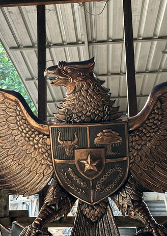 Detail Garuda Pancasila Tembaga