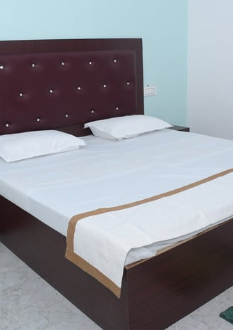 deluxe Ac Room