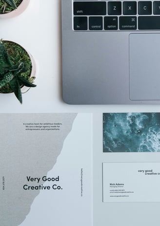 Supports de communication sur un bureau