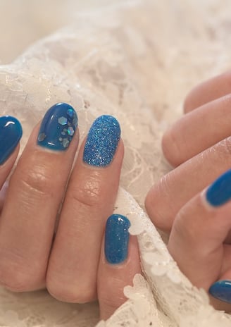 Nail art tendance effet sucre proche Villeneuve-lès-béziers