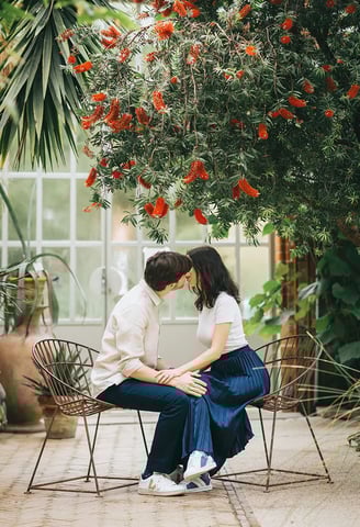 Séance engagement de Bérengère et Nicolas dans la serre du jardin botanique de Metz.