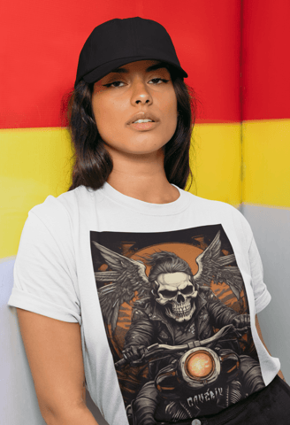 Camiseta estilosa da Cavérik, uma verdadeira obra de arte para os amantes de Harley Davidson.