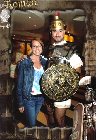 Lady found a gladiator on the ship