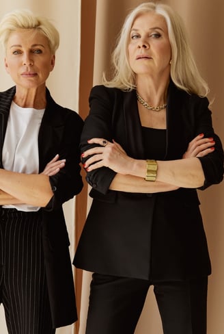 Rongzhiyue: Women in business suits