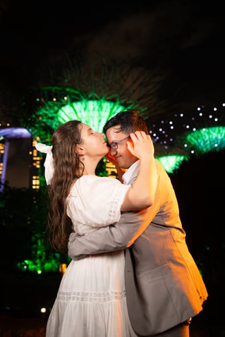 Singapore wedding couple photography solemnization at Gardens by the Bay