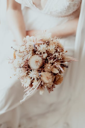 photographie d'un bouquet de fleurs séchées pour un mariage