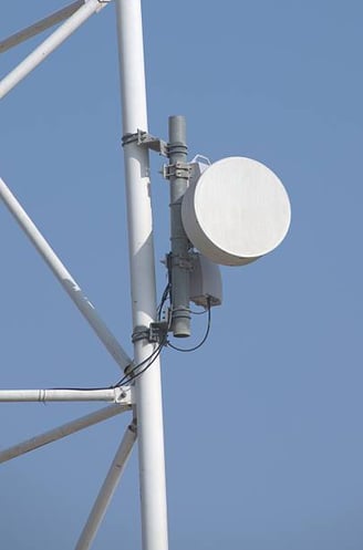AvantiRed instala enlaces inalámbricos punto a multipunto utilizando tecnología Wimax.
