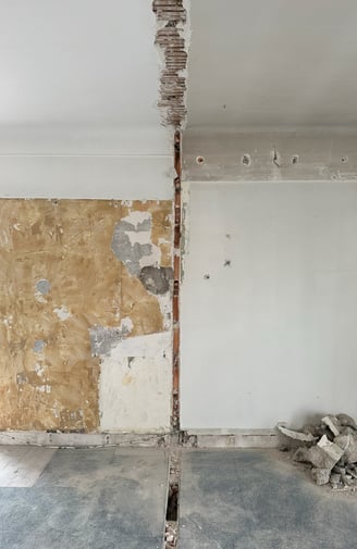 Démolition sur un chantier de rénovation par Wronska-Boutet, supervision et gestion des travaux