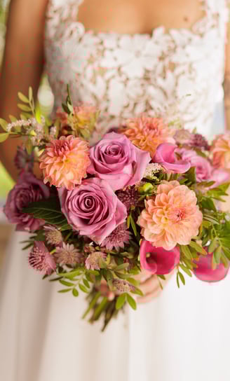bouquet de mariée coloré fleurs de saison