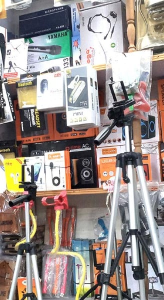 Pic of our Store, representing computer accessories, Mobile Accessories, Electronics zahanatonline