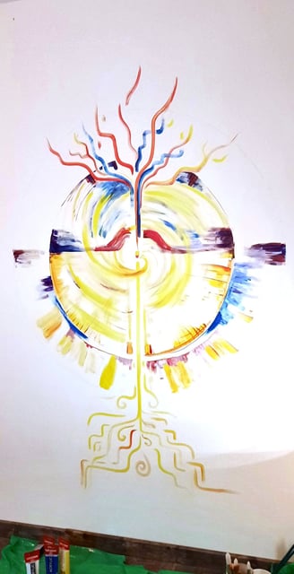 work in progress de Peinture murale du portail du dragon, avec u format circulaire traversé par un arbre de vie et avec un dr