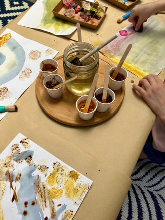Painting can be a scent sensation with spices and herbal tea bags.