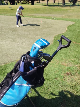 golfeur et sac de golf